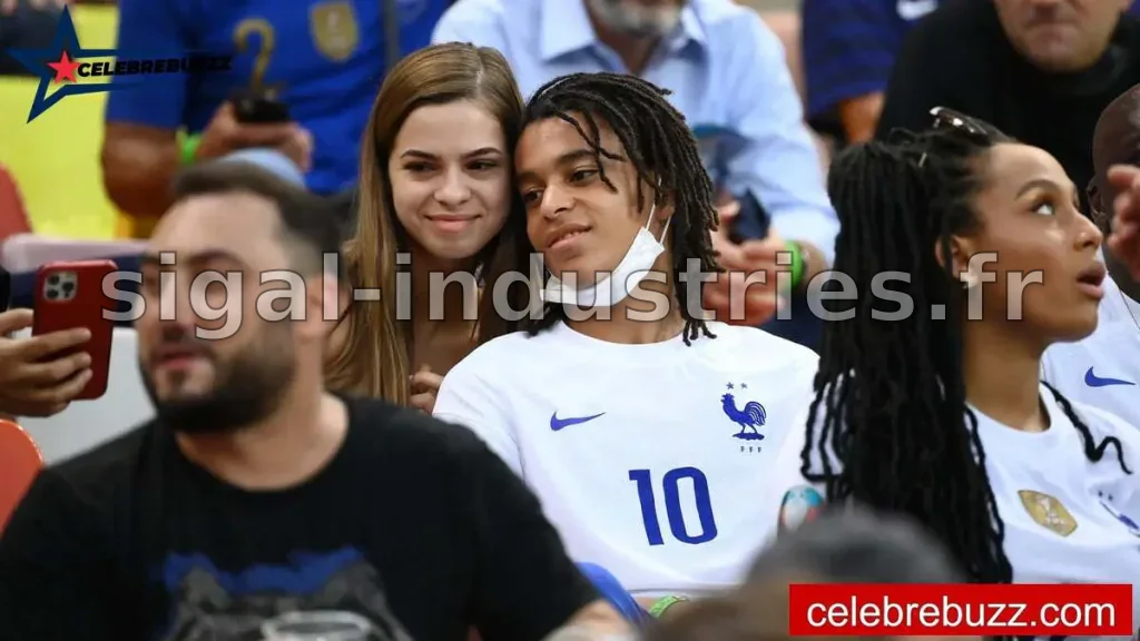 Ethan Mbappé et sa Copine : Une Relation au Coeur des Médias